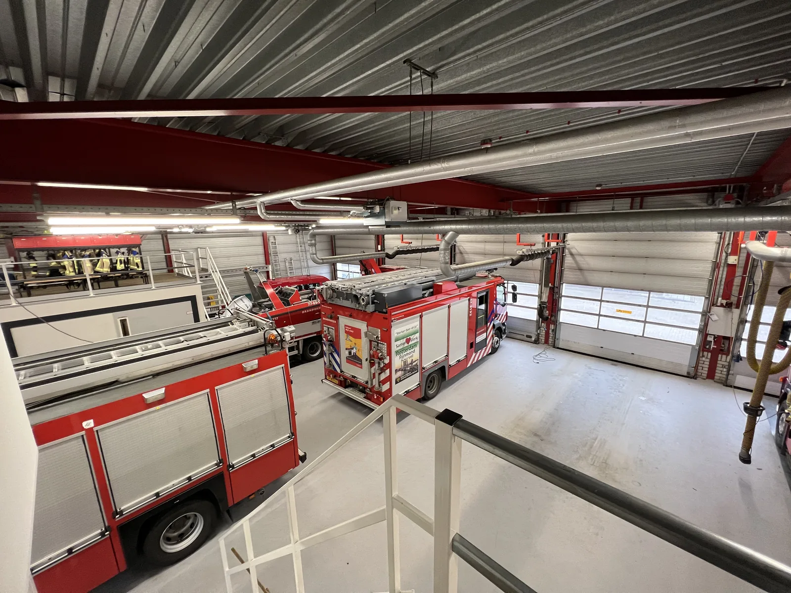 Comforcoat Industry coating in de remise van een brandweerkazerne, circa 550 m², detail 3