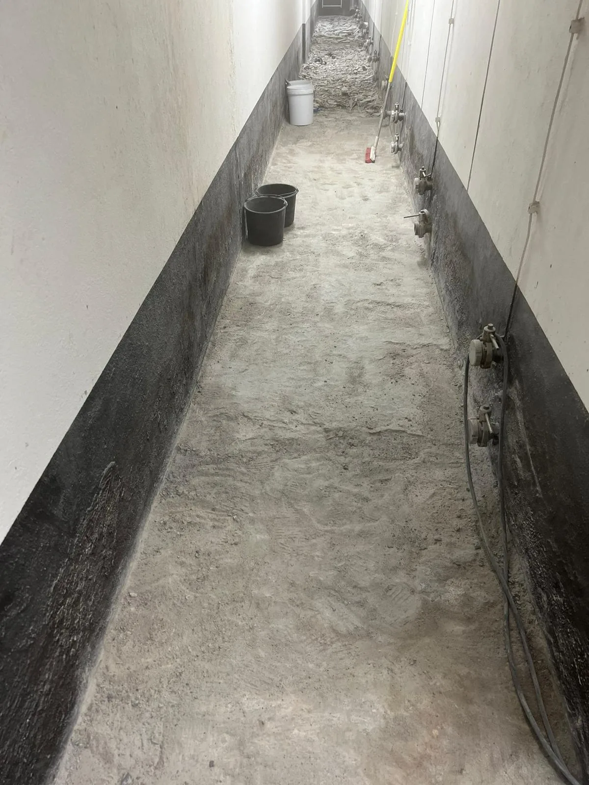 Ucrete BC4 polyurethaanbetonvloer met holle plinten in de ATEX-ruimte van een brouwerij, detail 4