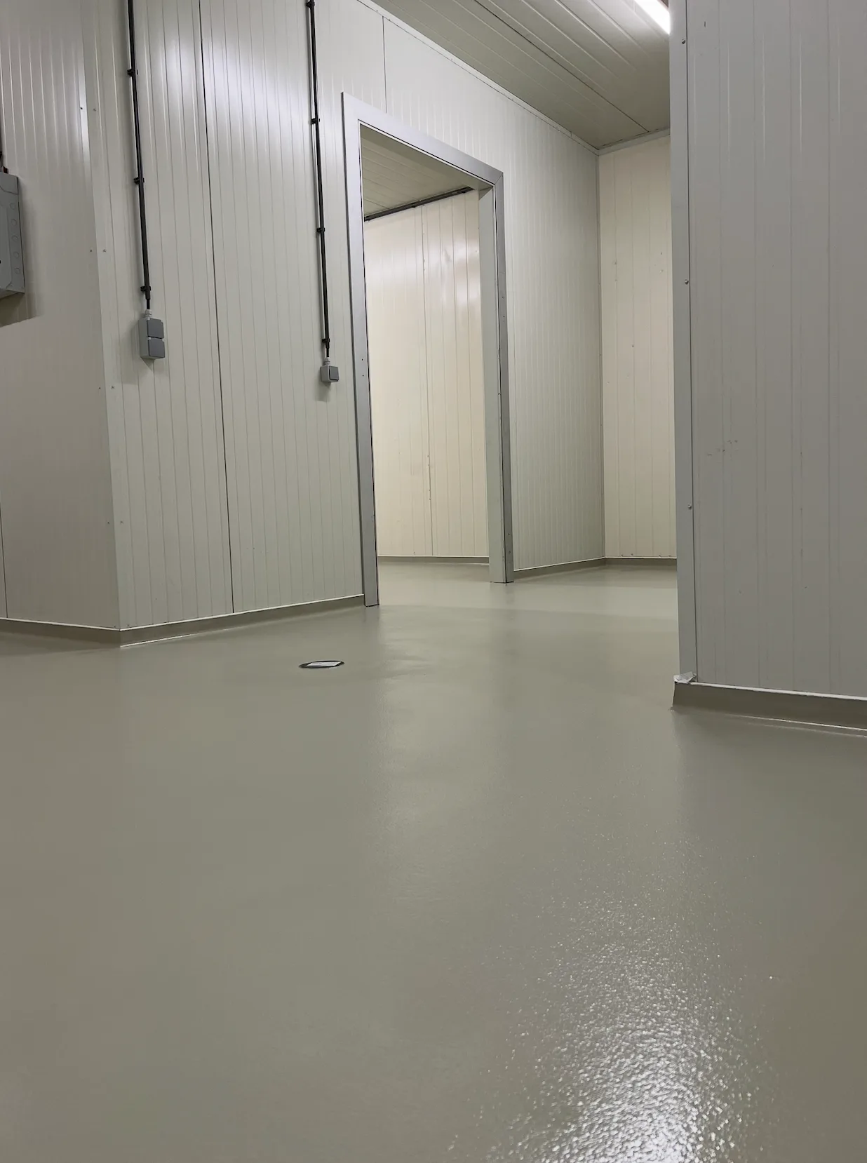 Comforpox 875 Recoat AS kunststof vloersysteem van Vloersch