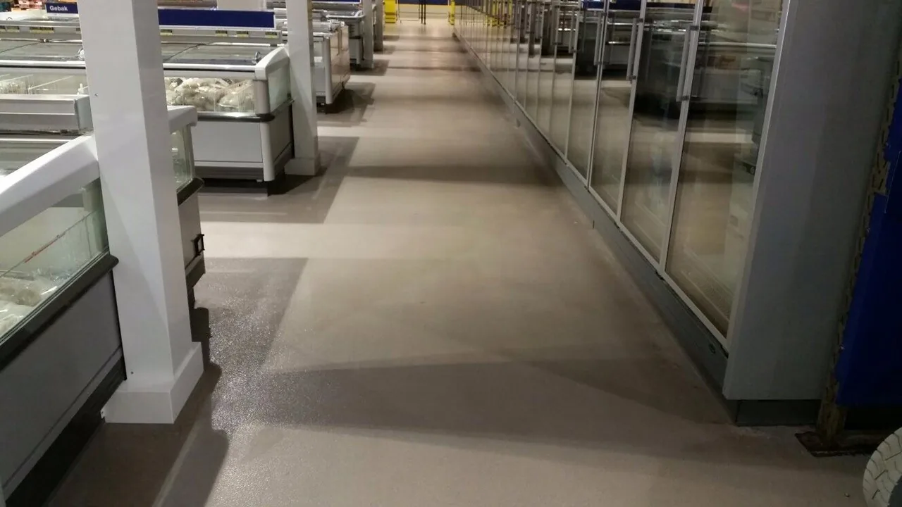 Completec qcf kwartsvloer op de visafdeling van de makro