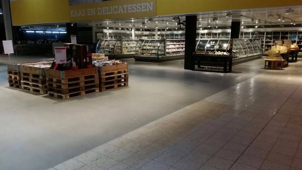 Completec qcf kwartsvloer op de visafdeling van de makro, detail 1