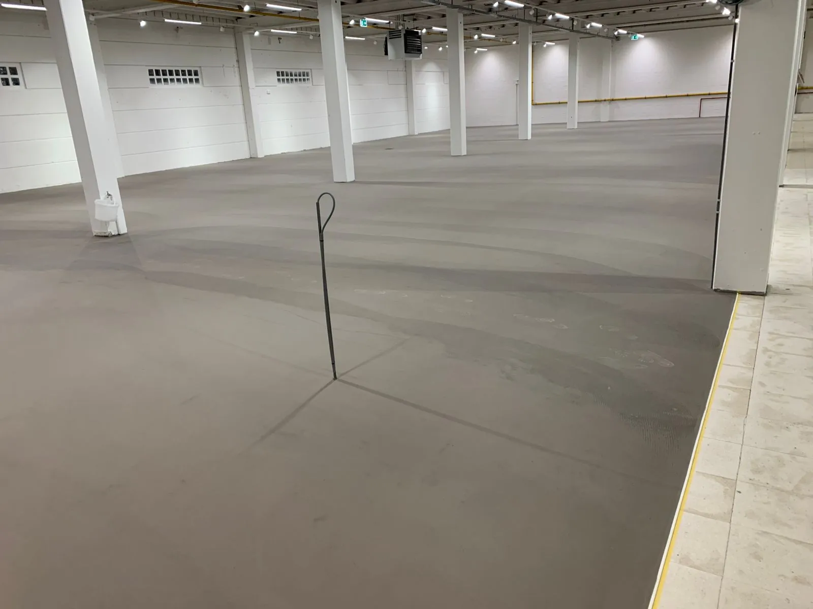 PVC projectvloer van 1.250 m² in een bedrijfsruimte, detail 1