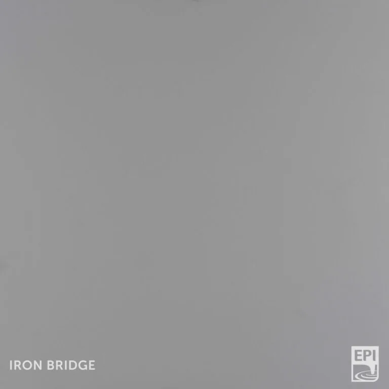 Iron-Bridge, Superbase Classic Solid kleur op de vloer