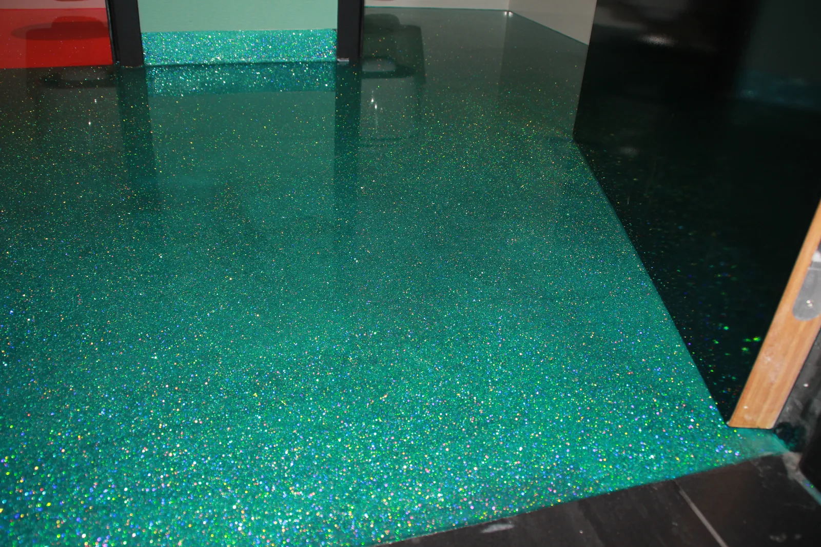 Polyurethaan glitter gietvloer in van der valk utrecht, detail 1