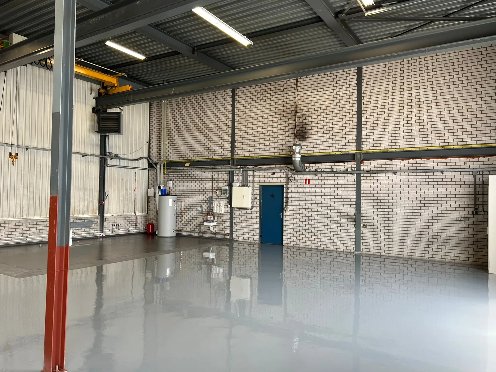 Comforpox 870 HB Coating op de vloer van een werkplaats, detail 2