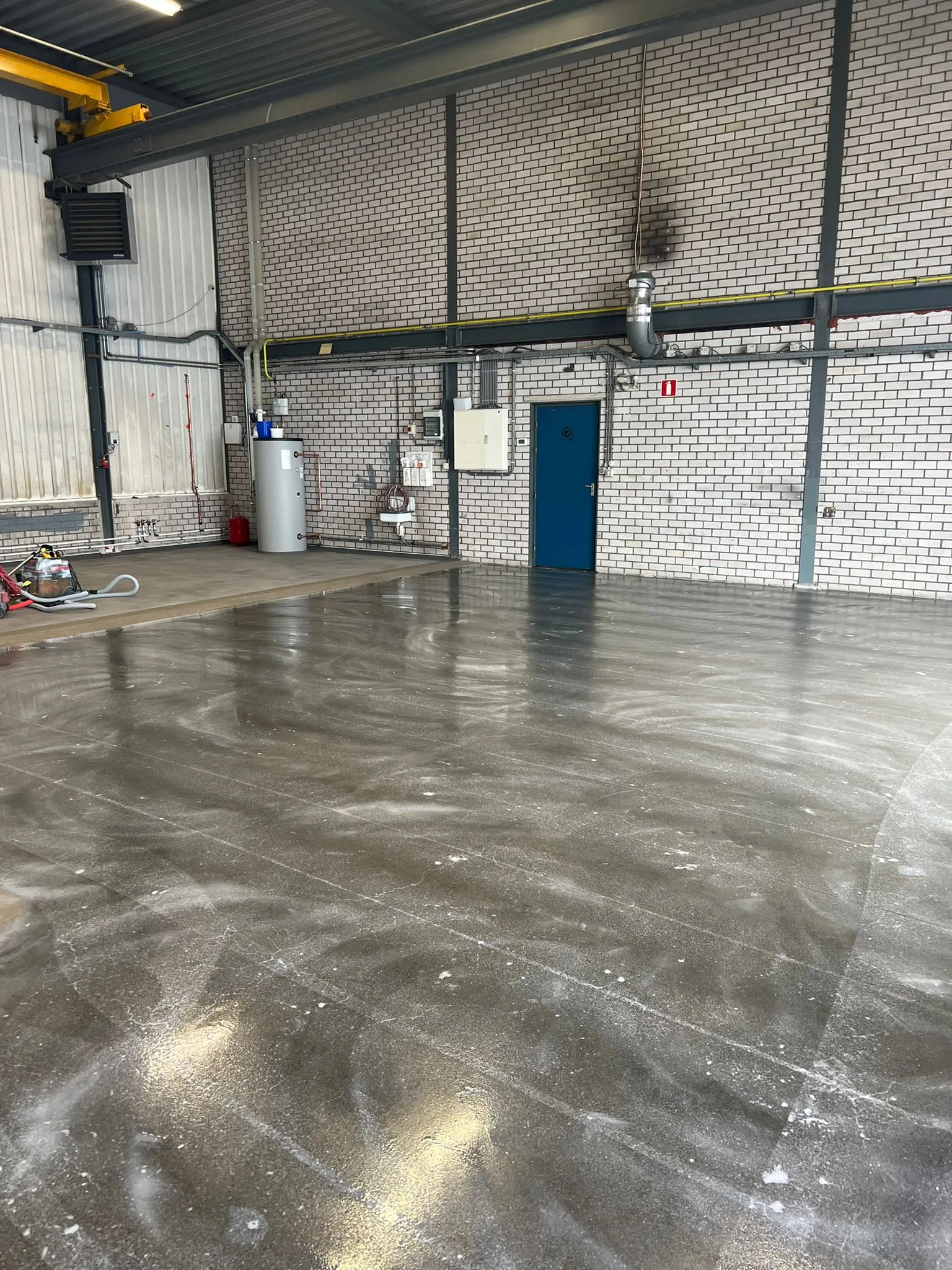 Comforpox 870 HB Coating op de vloer van een werkplaats, detail 5