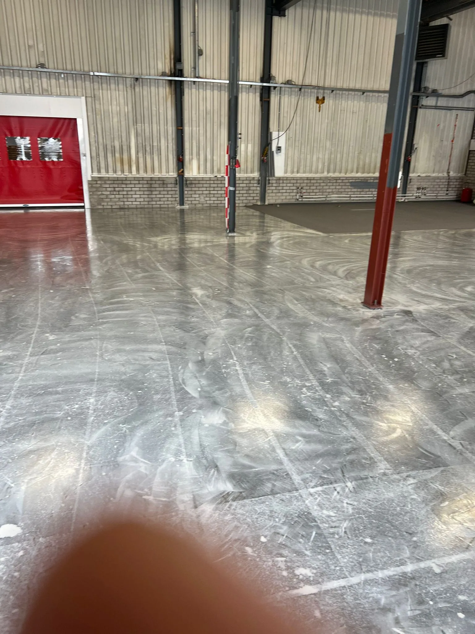 Comforpox 870 HB Coating op de vloer van een werkplaats, detail 6