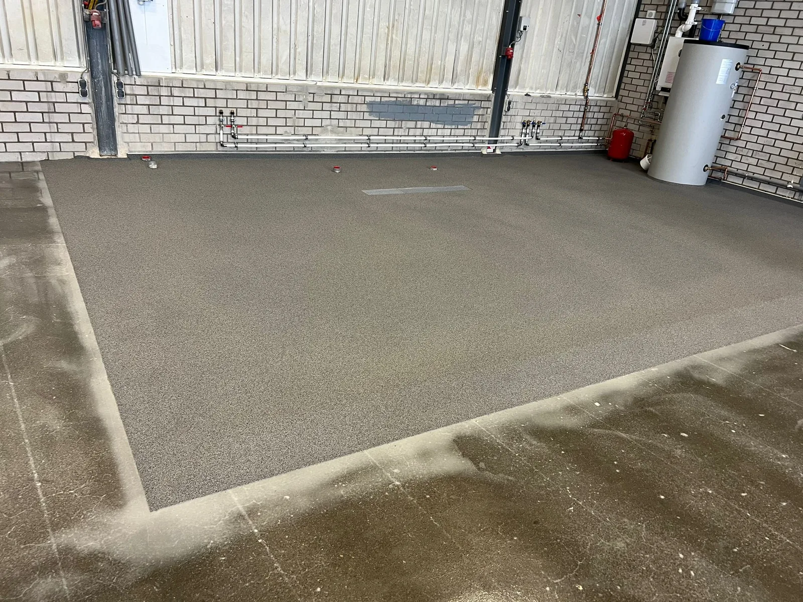 Comforpox 870 HB Coating op de vloer van een werkplaats, detail 7
