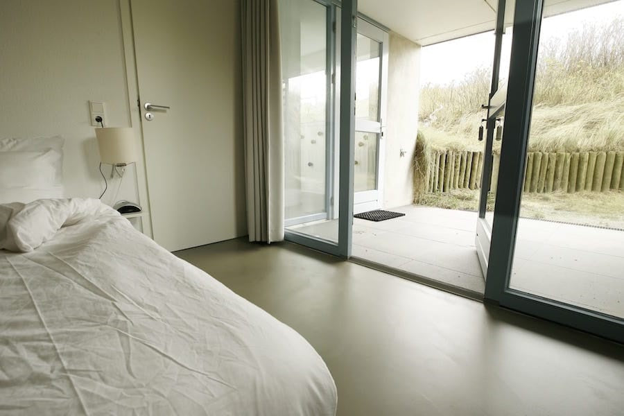 Gietvloer in Zwaluwhof Oostvoorne – Stijlvol wonen met een naadloze basis