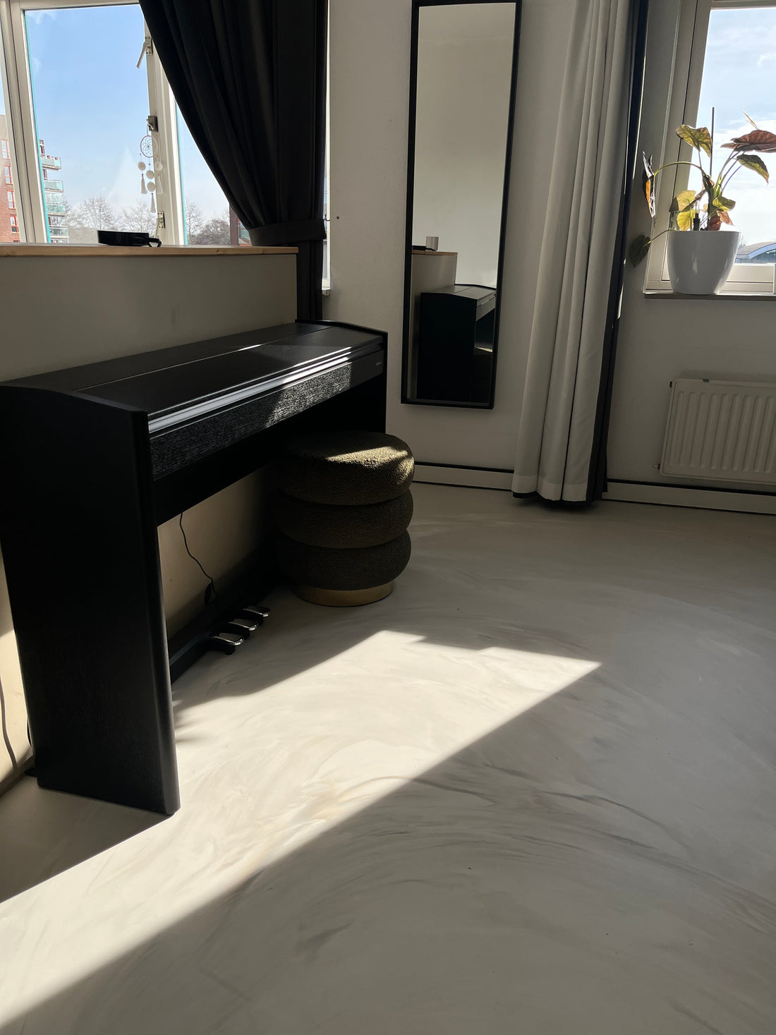 Gietvloer in Recreatieoord Duynhof Ouddorp – Duurzame luxe voor recreatiewoningen aan zee